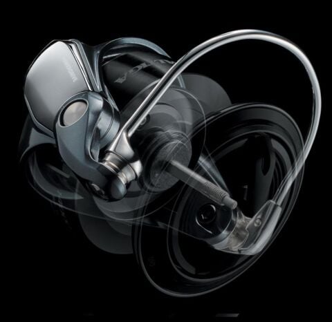 DAIWA SALTIGA 25 10000 P OLTA MAKİNESİ